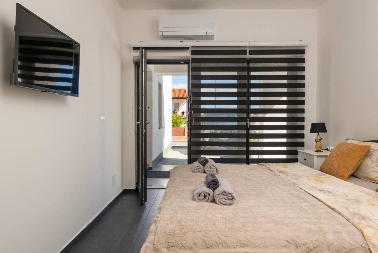 Villa Paradise เมดูลิน ภายนอก รูปภาพ
